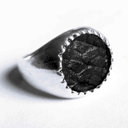 Round Signet Ring Black